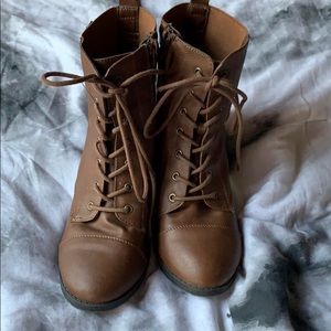 brown fall fashion boots